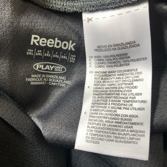 Reebok Gray Polyester Capris -size 2XL - Picture 3 of 3